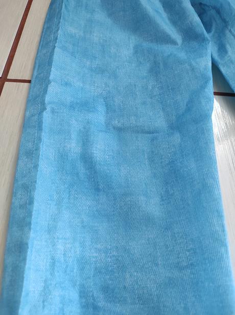 Nohavice do dažďa, 122