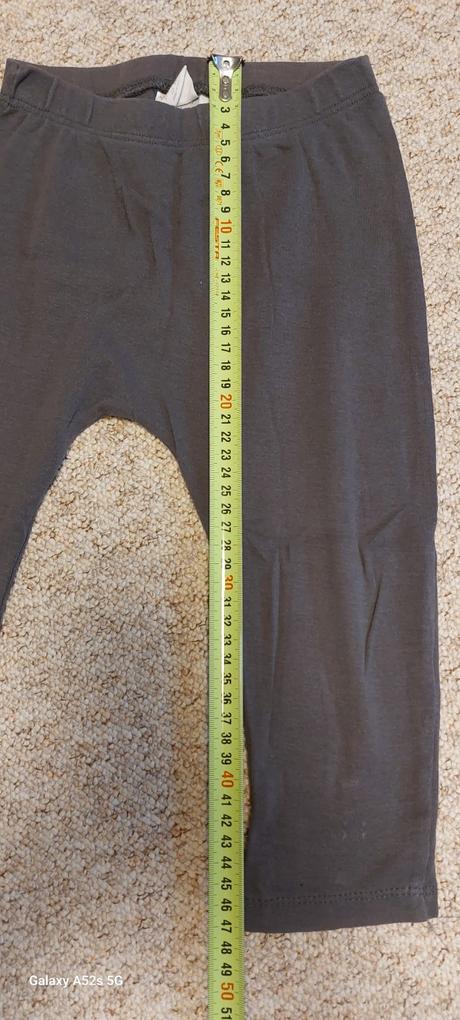 Tepláky zn. defacto, 92