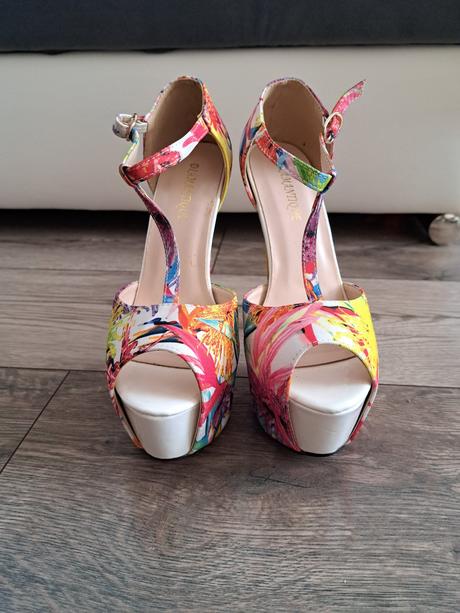 Vysoké sandále na vysokom podpätku, 37