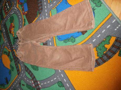 Manchestrové nohavice, 116