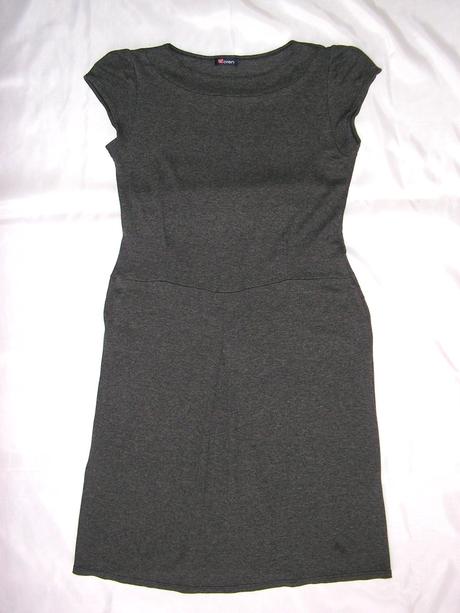 Úpletové šaty - bezchybný stav, s