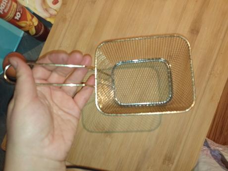 Košík na vyprážanie hranoliek,