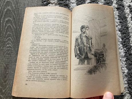 Vrah uteká k hranici (1982),