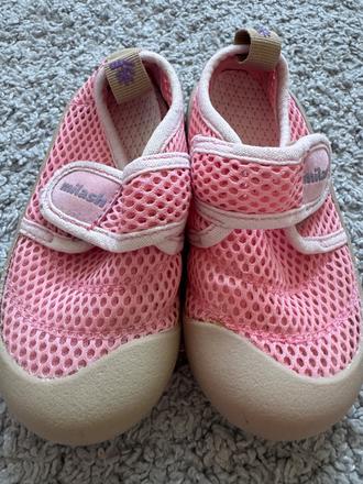 Milash fun shoes 23, 23