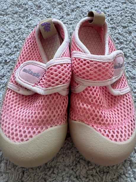 Milash fun shoes 23, 23