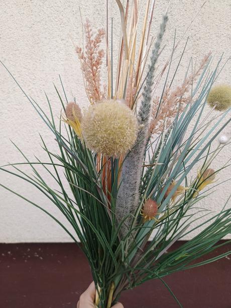 Umelé dekoračné kvety do vázy,