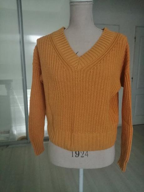 Pulovrik znackovy pre dievčatka vel. xs, hollister,xs