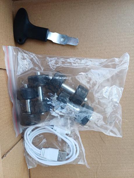 Svietiace tenisky, 36