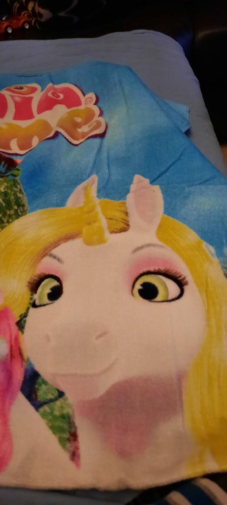 Osuška - motiv mia end me - 72 x 137 cm, 