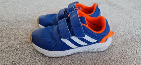 Tenisky halovky, adidas,32