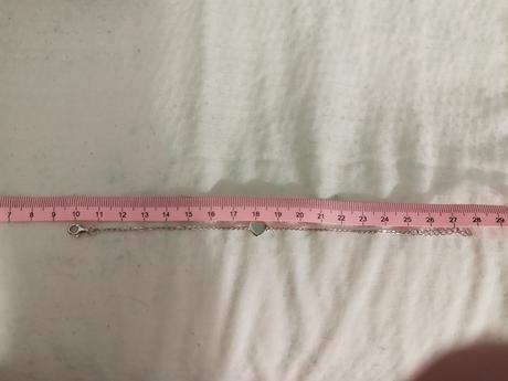 Naramok, decentny, elegantny,