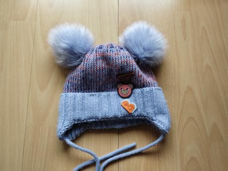 Čiapka s brmbolcami, 92