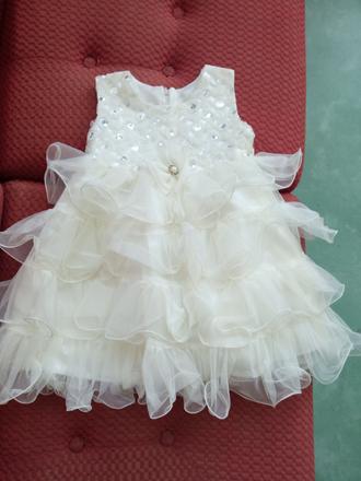 Spoločenské šaty na svadbu, 104