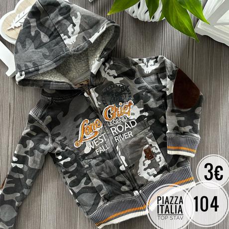 Mikina, piazza italia,104