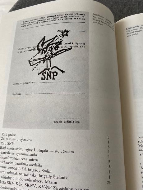 Stará kniha z minulosti a prítomnosti turca martin,