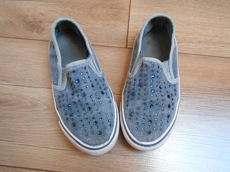 Dievčenské plátenky, baťa,31