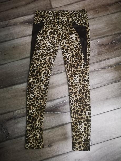 Elastické legíny gepardi vzor,