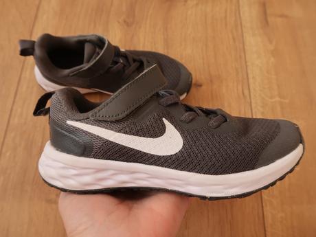 Chlapčenské tenisky nike č. 28,5 (18,5cm) top stav, nike,28