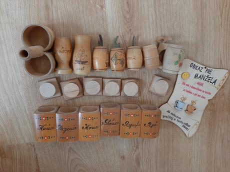 Drevené koreničky, otvaráky a iné.,