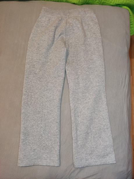 Hrubšie tepláky, pepperts,122