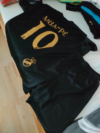 Dres, 158