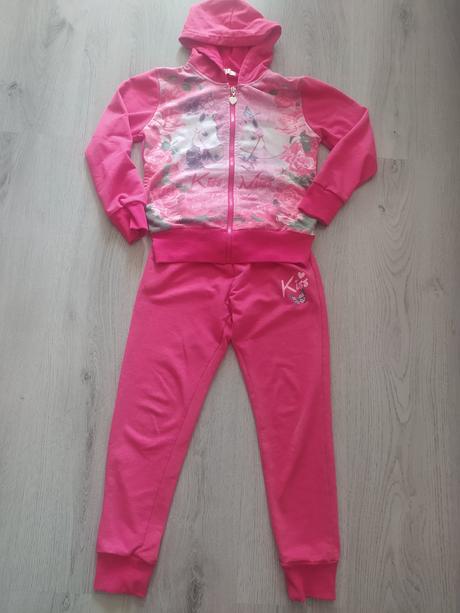 Tepláková súprava, 128