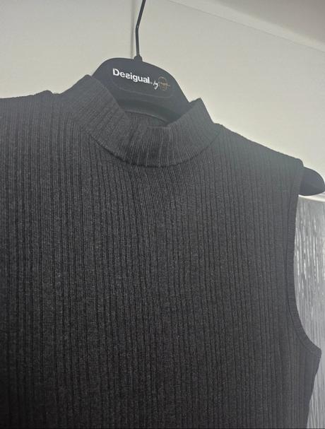 Obtiahnuté saty, amisu,m