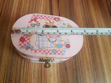 Ozdobna krabicka, 