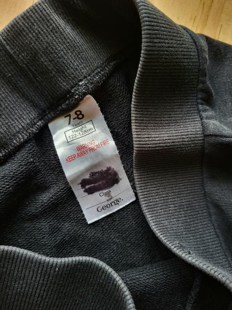 Tepláky george 122-128 na 7-8 rokov, george,122