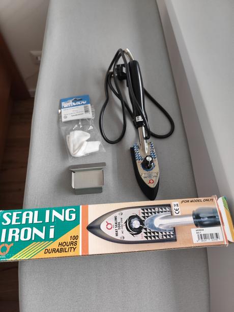 Žehlička na fólie,