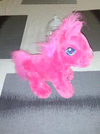 Ruzovy ponik,
