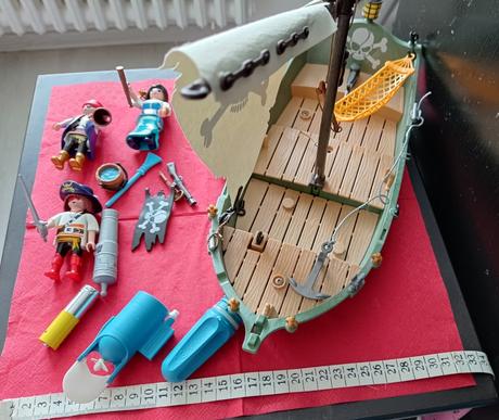 Plávajúca pirátska loď, 