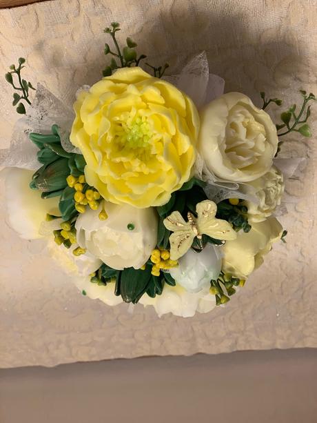 Mydlova kytica v keramickej miske, 