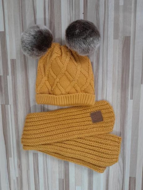 Čiapka so šálom, 62