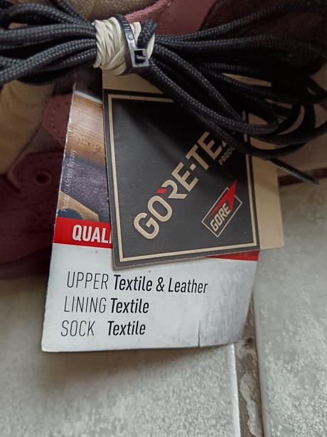 Predám goratexove detské topánky veľkosť 30 nové s, lowa,30