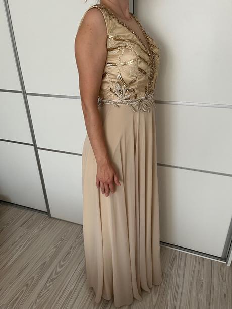 Spoločenské šaty, 38