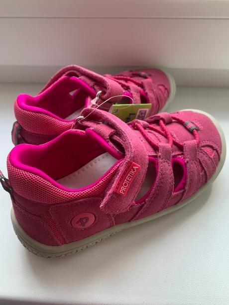 Sandale protetika nové, 28