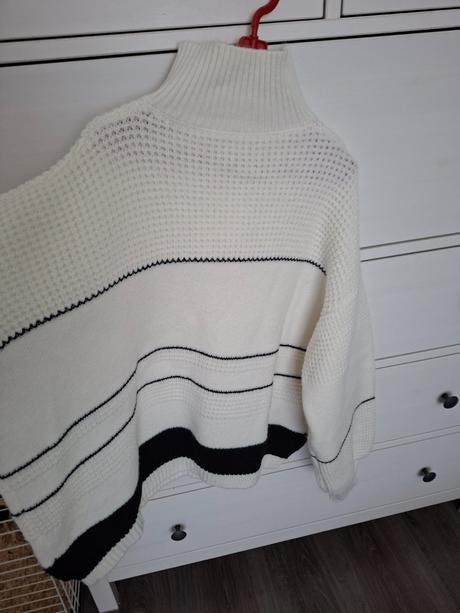 Bielo cierny oversize pulover, l / xl