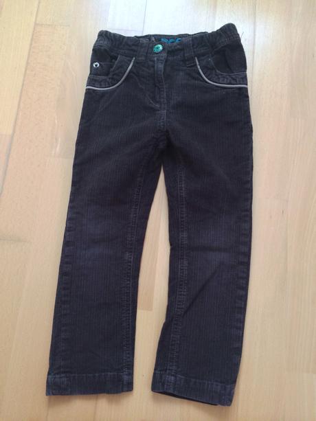 Mencestrove nohavice, 104