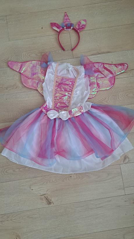 Jednorožcová maska na karneval, 