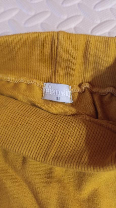 Pudláče tepláky, 92