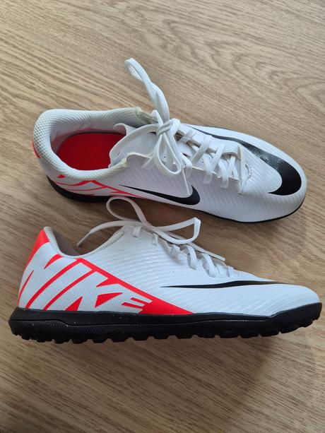 Kopacky turfy nike, velk. 38, nike,38