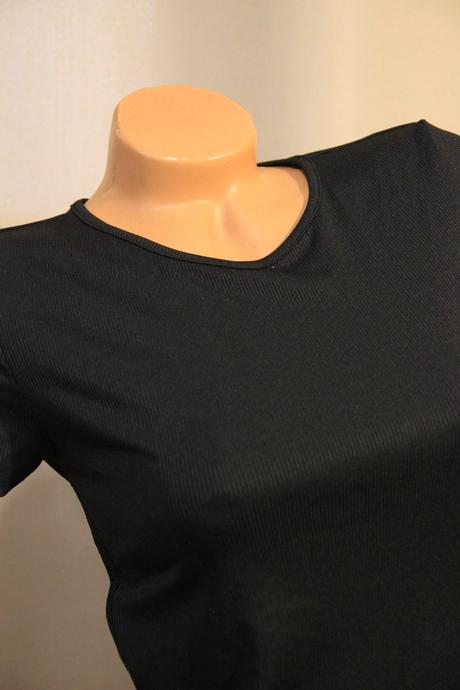 Body s výstrihom na chrbte, s, s