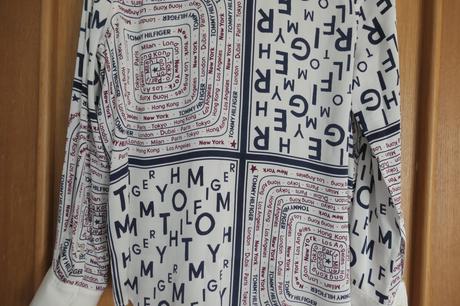 Tommy hilfiger luxusna satenova bluzka m, tommy hilfiger,m