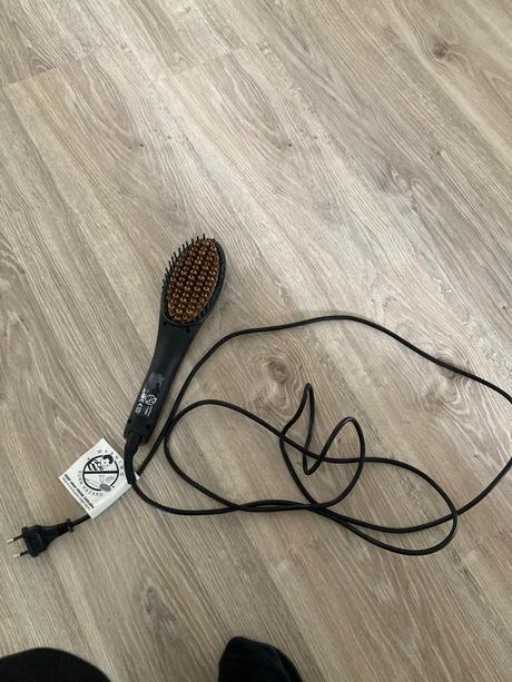 Elektrická kefa na vyrovnávanie vlasov, 
