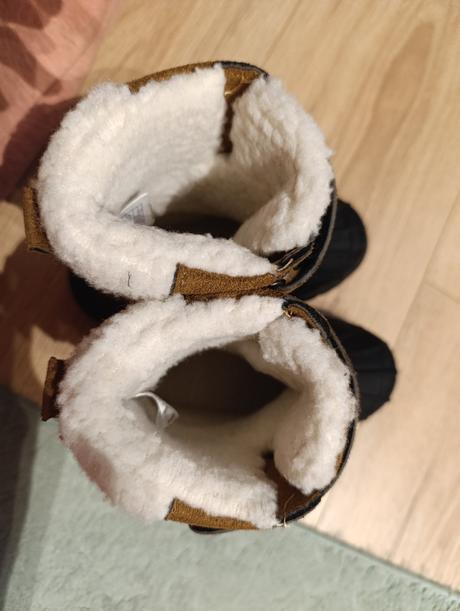 Snehule, deichmann,27