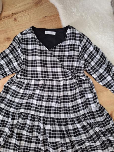 Nádherné šatičky, zara,152