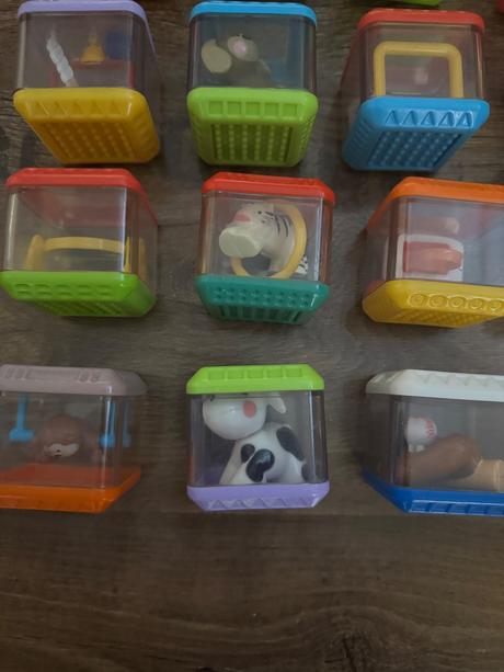 15ks interaktívnych kociek, 