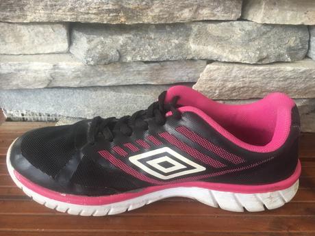 Dievčenské botasky zn. umbro, veľ.37.5, umbro,37