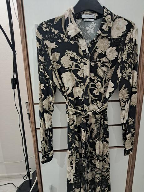 Krásne šaty, reserved,s